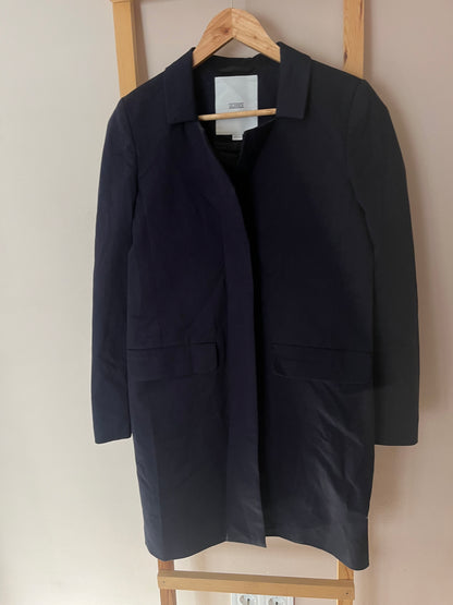 Closed Coat