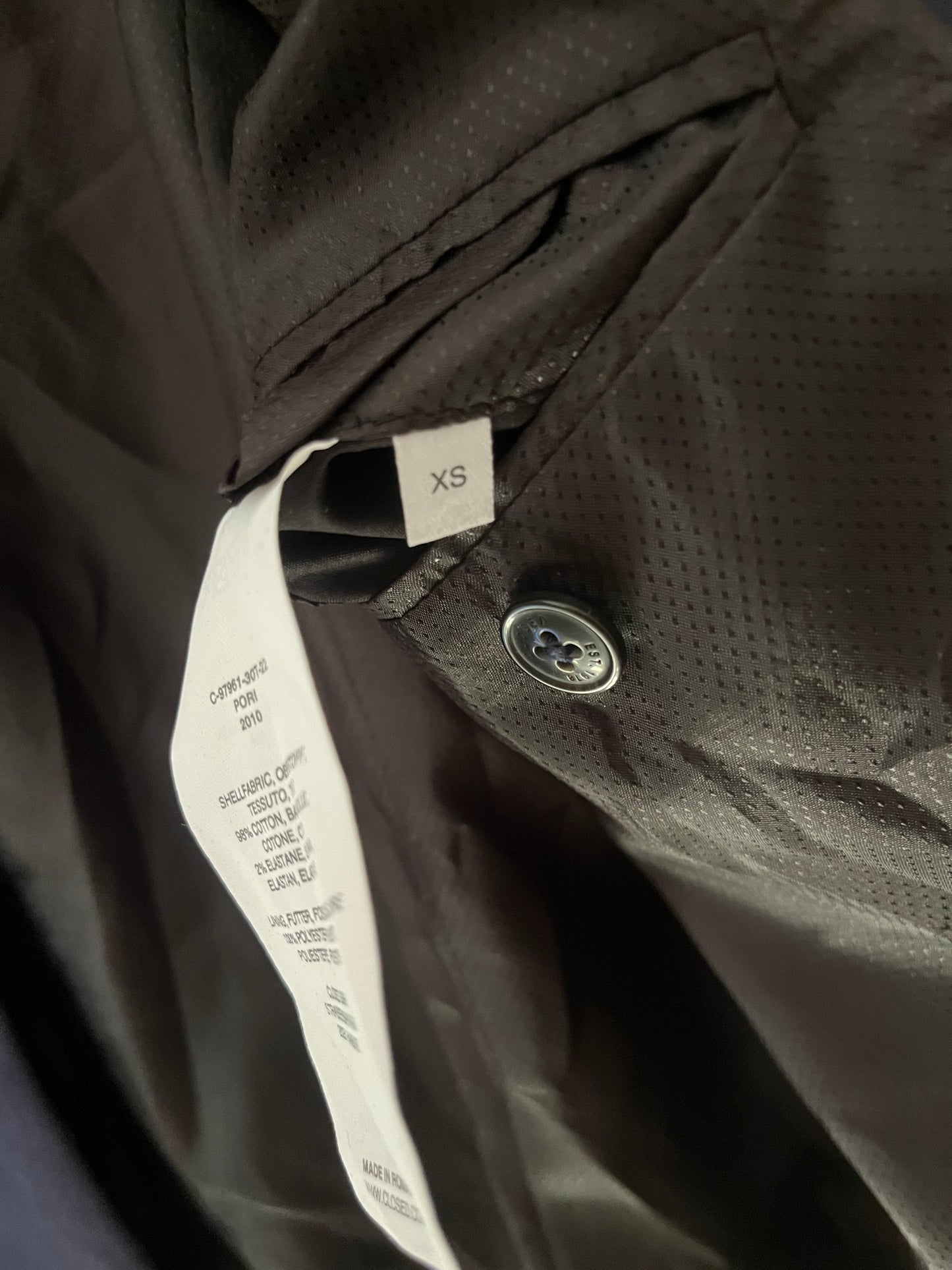 Closed Coat